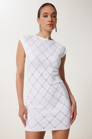 Happiness İstanbul - Vestido de punto en beige: frente