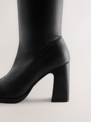 Next Boot in Black