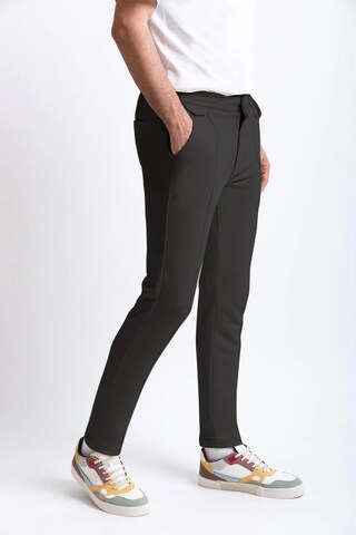 UNIQVIBE Slim fit Trousers in Grey