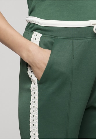 Regular Pantalon 'Tihany' Pegador en vert