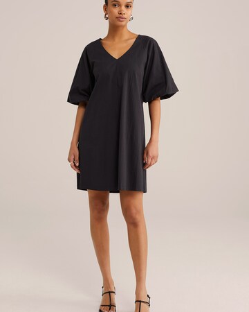 WE Fashion Dress in Black: front