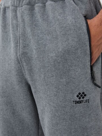 Survêtement Tommy Life en gris