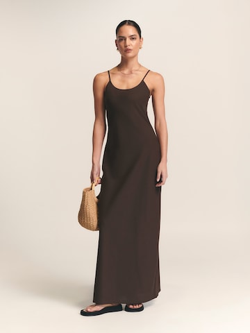 St MRLO Dress 'Myrtle' in Brown
