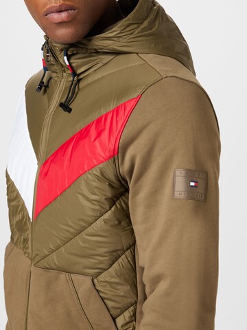 TOMMY HILFIGER - Sudadera con cremallera en verde