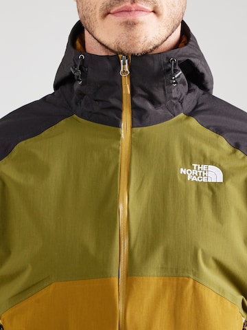 THE NORTH FACE - Ajuste regular Chaqueta de montaña 'Stratos' en verde