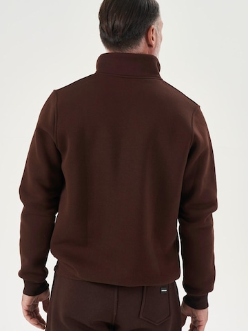 LOUIS LECLER Sweatshirt 'Remy' in Bruin