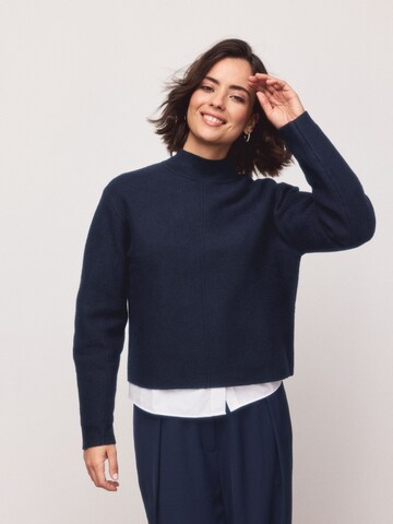 Pull-over Next en bleu : devant