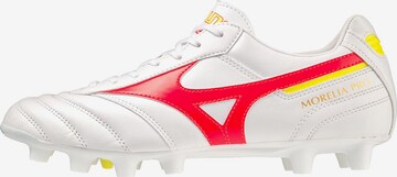 MIZUNO Soccer Cleats in White: front