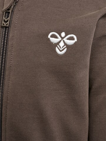 Hummel Jogginganzug in Braun