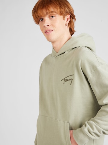 Tommy Jeans Zip-Up Hoodie in Green