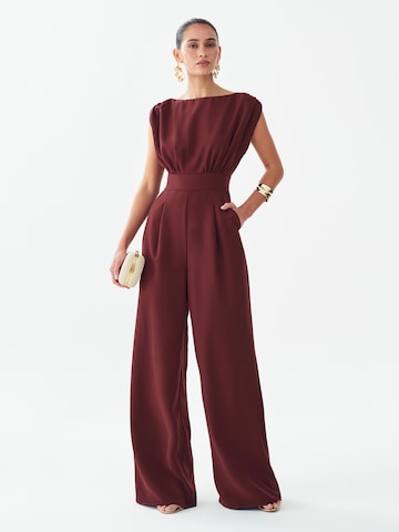 Tuta jumpsuit 'Sumi' di Willa in rosso