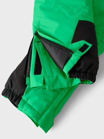 NAME IT Regular Weatherproof pants 'NKNSLOPE10' in Green