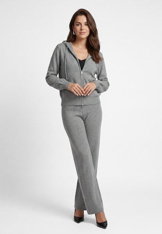 faina Set in Grey: front