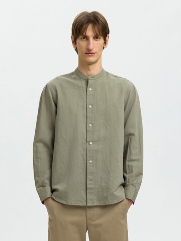 SELECTED Regular Fit Hemd 'SLHClay' in Grün: Vorderseite