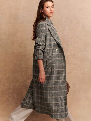 Next Tussenmantel in Bruin