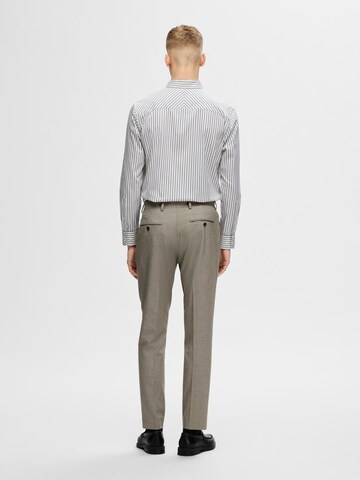 SELECTED HOMME Regular Pantalon 'Liam' in Bruin