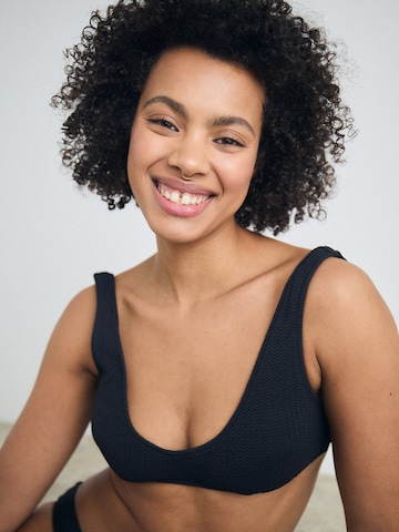 Seafolly Õlapaelteta topp Bikiinitopp, värv must