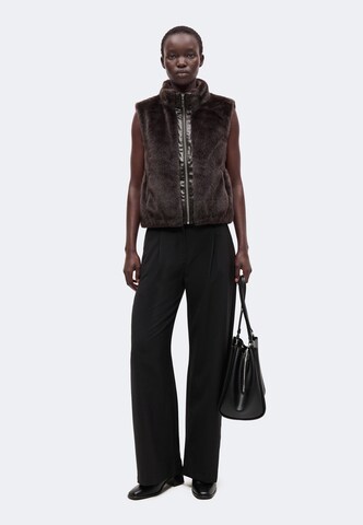 Wide leg Pantaloni cutați 'Dara' de la WEEKDAY pe negru
