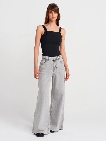 Dilvin Top in Black
