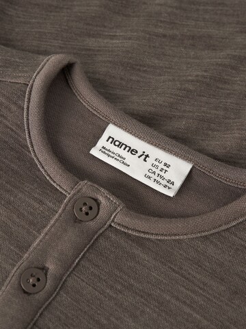 NAME IT Shirt in Bruin