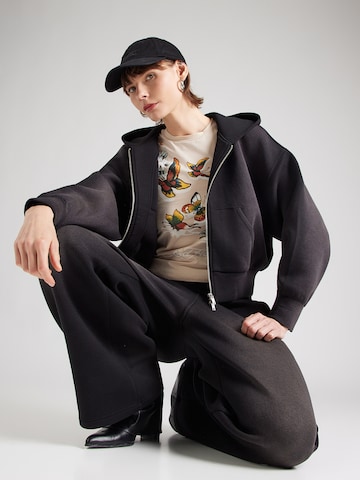 WEEKDAY Суичъри с качулка 'Danni' в черно