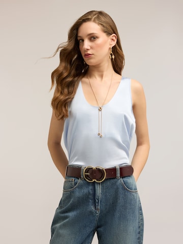 MOTIVI Top in Blue