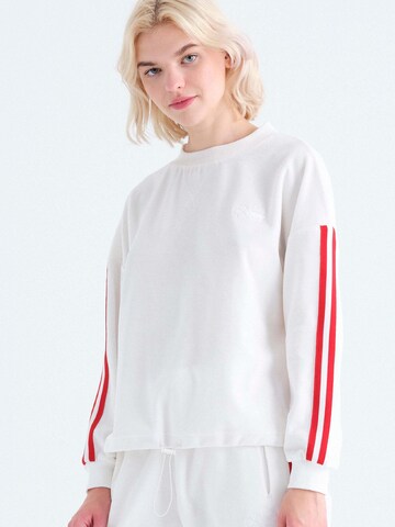 Rockupy Sweatshirt 'Vroni' in White