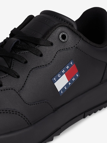 Tommy Jeans Rövid szárú sportcipők 'Retro Essential' - fekete