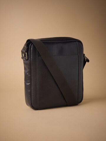 Next Olkalaukku värissä ruskea