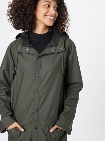 RAINS Weatherproof jacket in Green