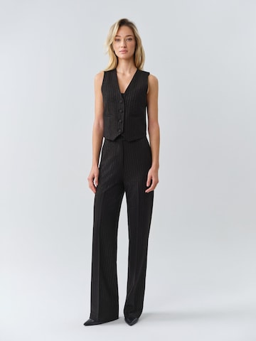 MB by Marta Buzolic Gilet in Zwart