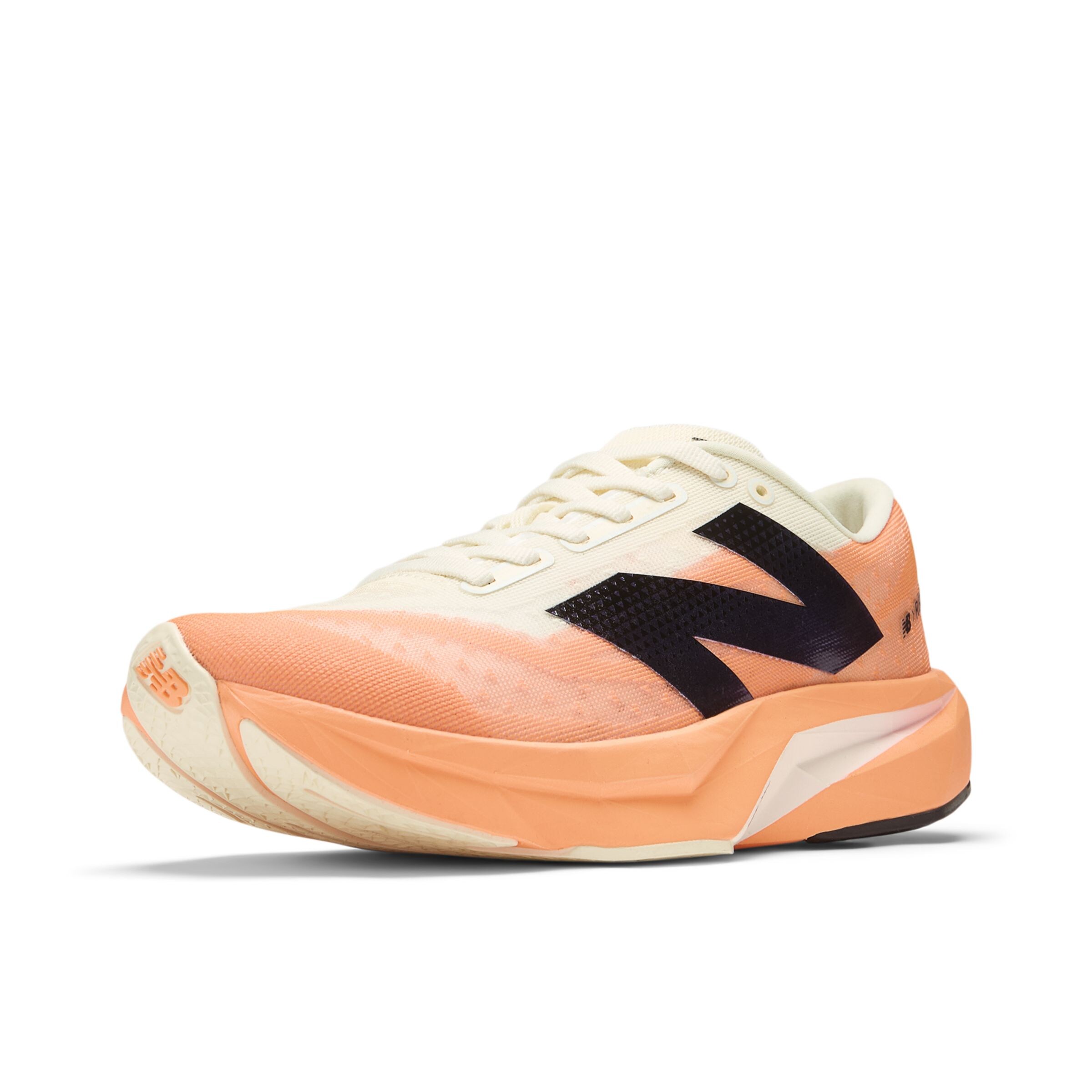 new balance Laufschuh 'FuelCell Rebel V4' in Orange