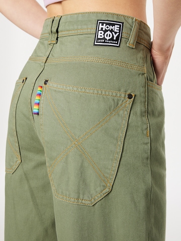 HOMEBOY Loosefit Kalhoty 'x-tra BAGGY Twill' – zelená