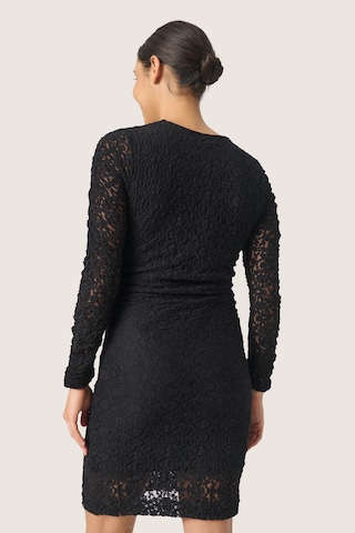 Robe 'SLMaleve' SOAKED IN LUXURY en noir