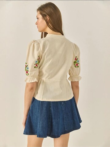 Chemisier Bianco Lucci en beige