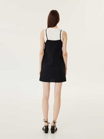 Twist Kleid in Schwarz