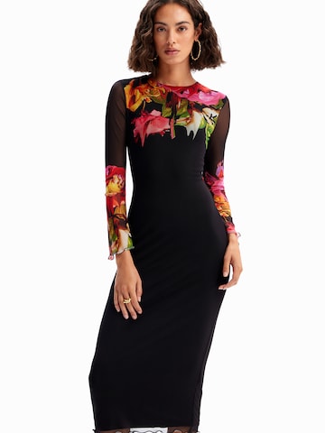 Rochie de la Desigual pe negru