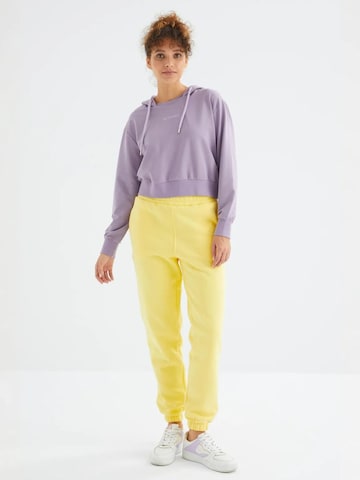Tommy Life Regular Workout Pants 'Jogginghose' in Yellow