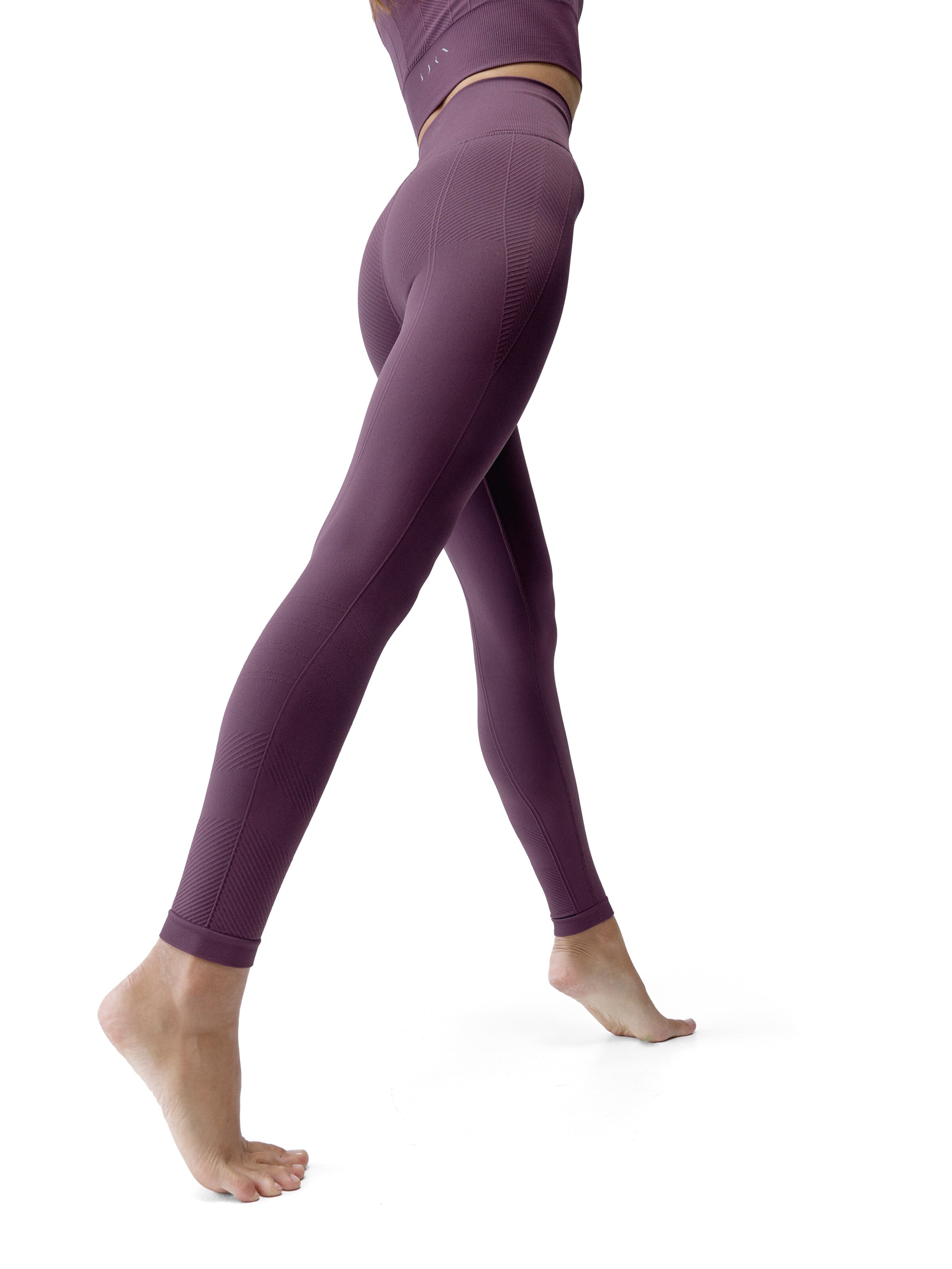 Born Living Yoga Skinny Leggings ' Hanna ' in Red