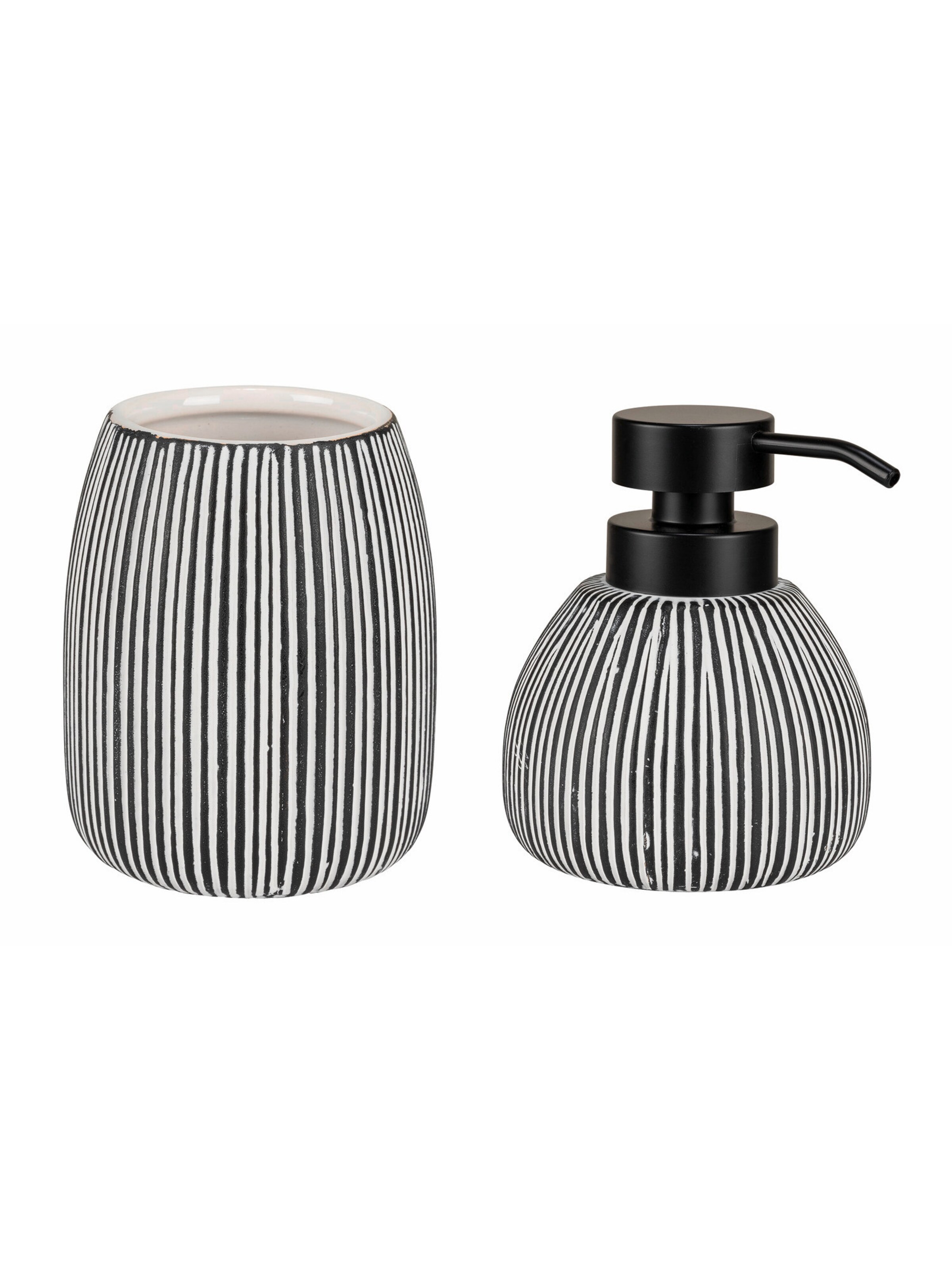 Wenko Bathroom Set in Black: front