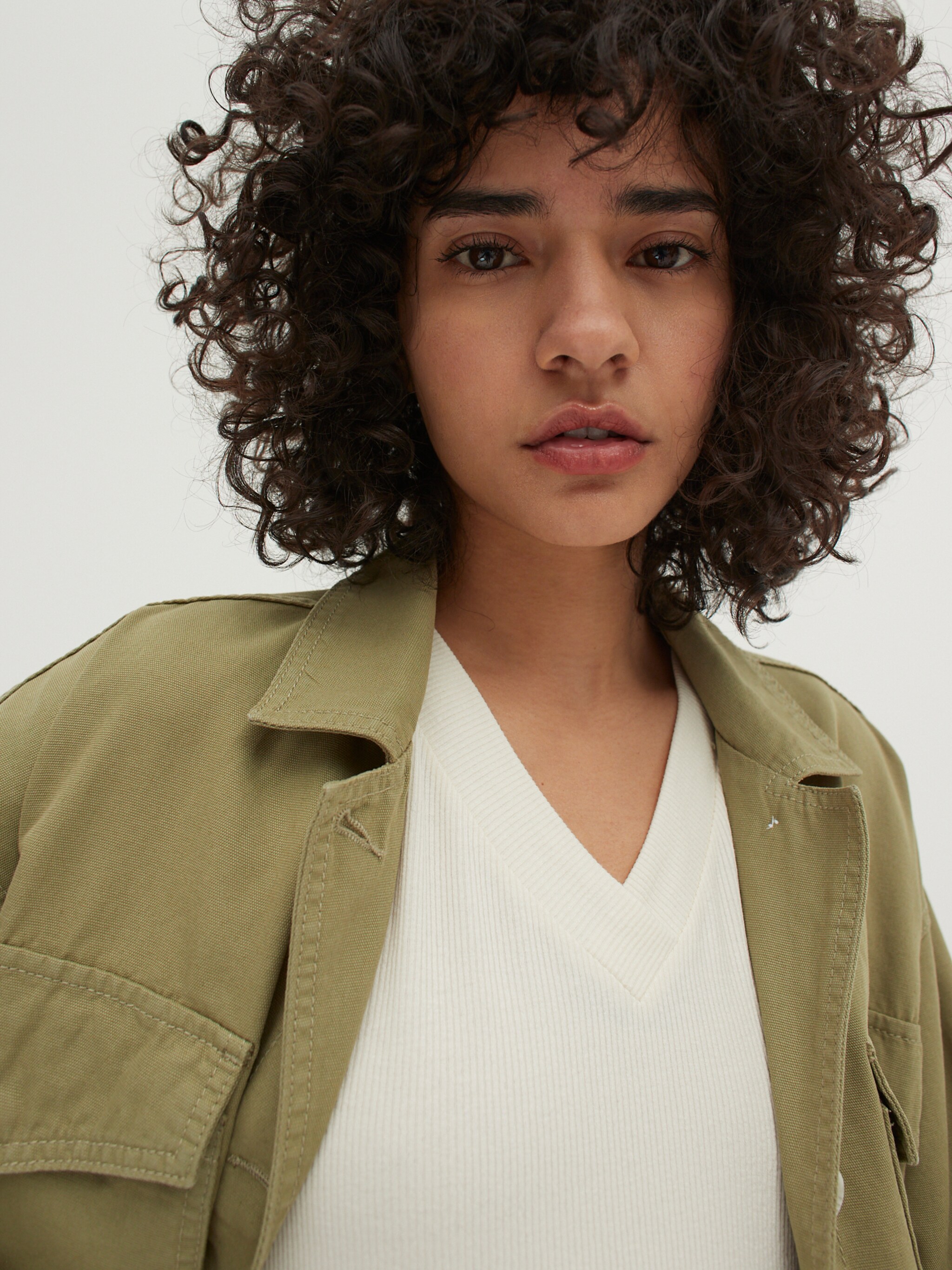 EDITED Produkte Shirt 'Liora' weiß