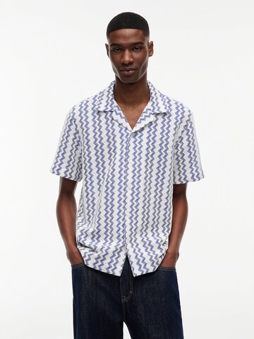 Coupe regular Chemise Tommy Jeans en blanc : devant