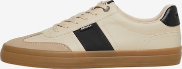 s.Oliver Sneakers in Beige: front