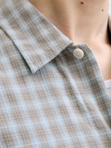 JACK & JONES Comfort fit Button Up Shirt in Blue