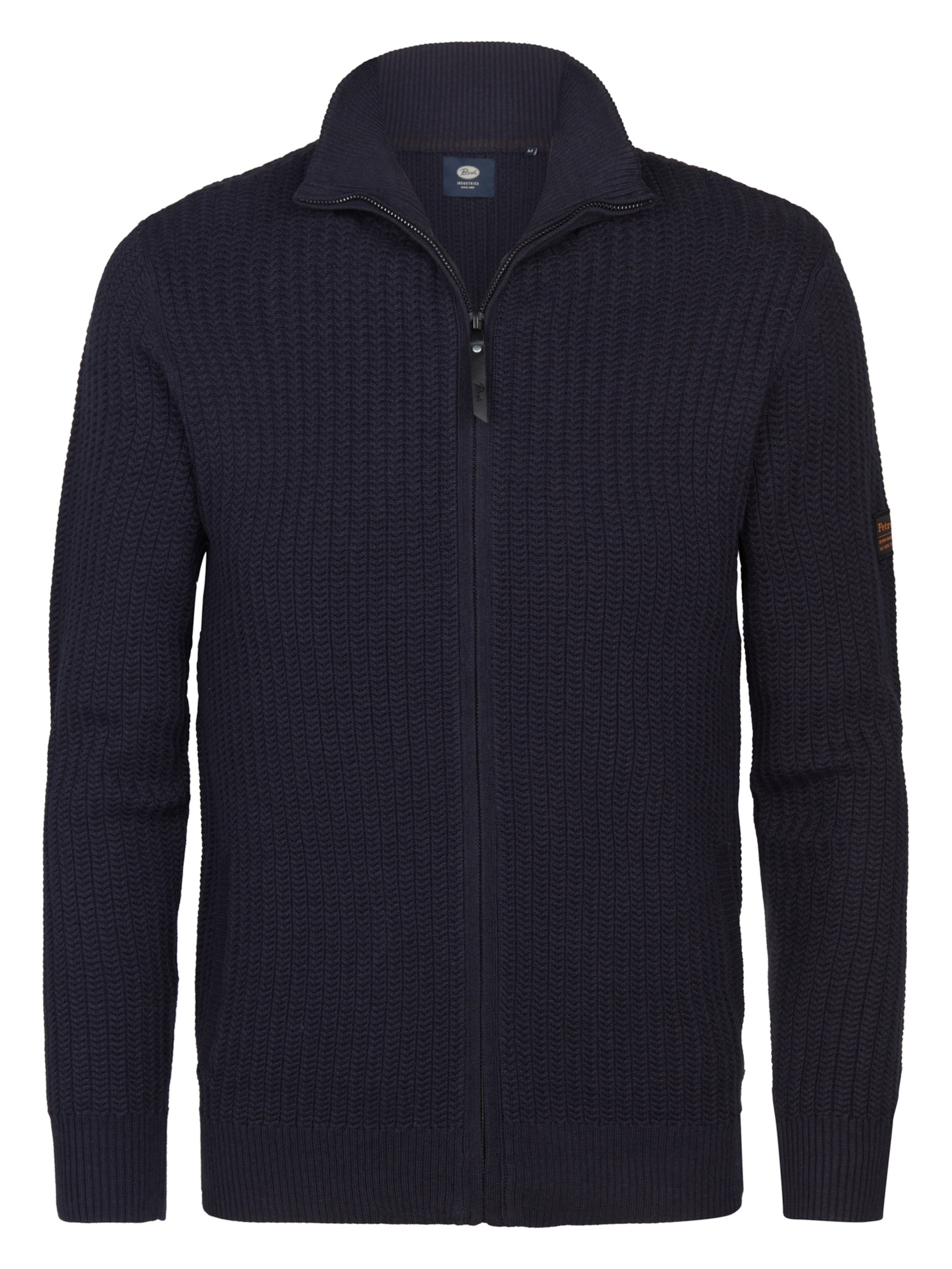 Geacă tricotată de la Petrol Industries pe albastru: față