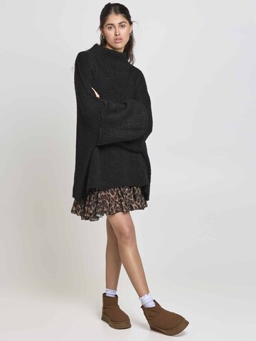 Lilavie Pullover 'Maraa' in Schwarz