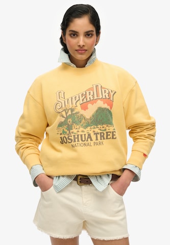 Sweat-shirt Superdry en jaune : devant