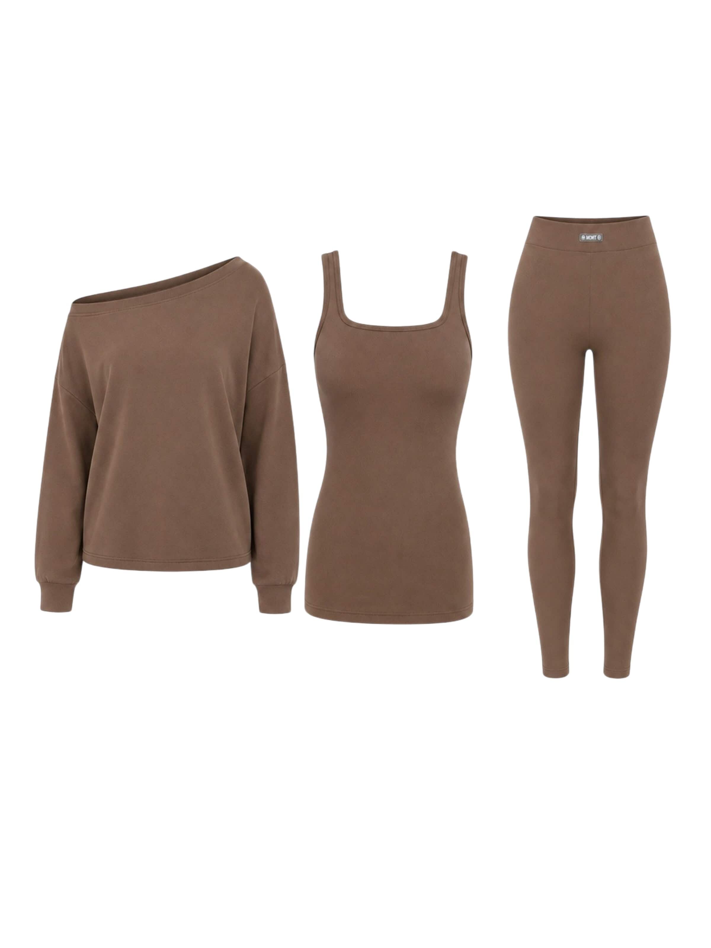 Mowi Fit Tracksuit in Brown: front