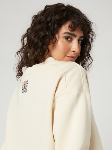 Sweat-shirt 'Pearl' florence by mills exclusive for ABOUT YOU en beige