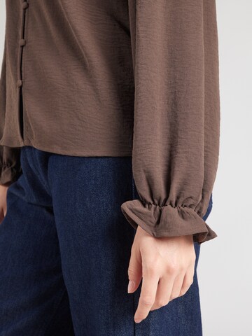 Camicia da donna 'PCTIFFANY' di PIECES in marrone